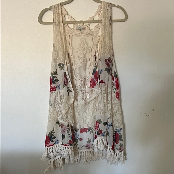 Boho-style Open Front Lace Fringe Vest Size Medium - Picture 1 of 6